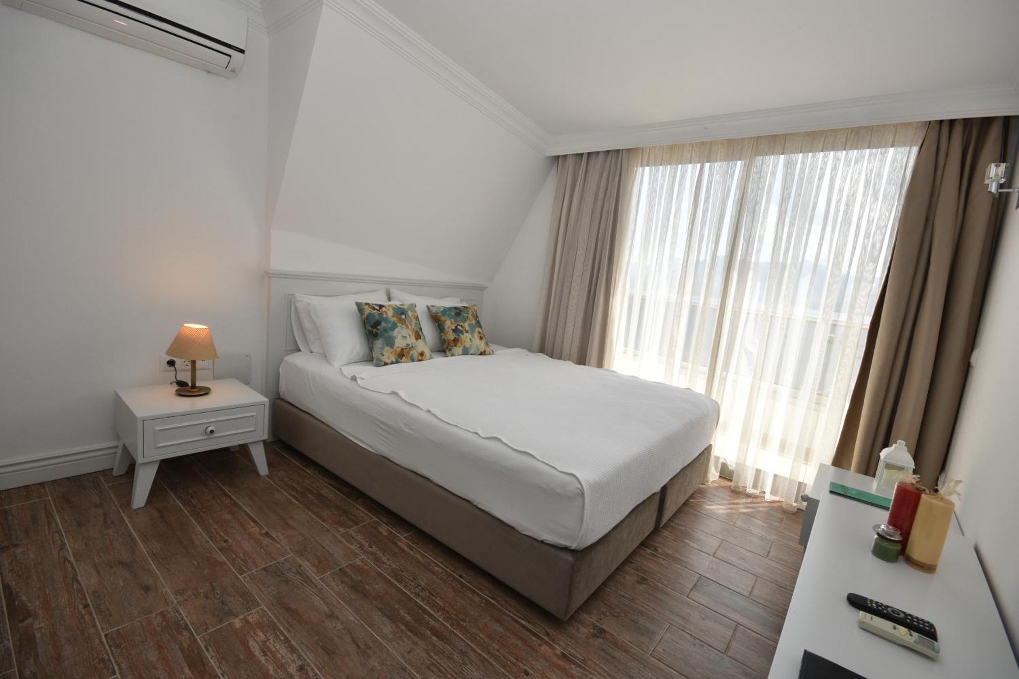 Aurasia Beach Hotel Marmaris Exterior photo